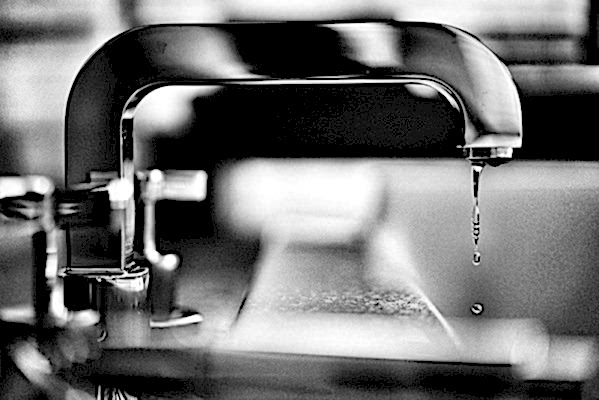 plumbing-bros-services-thumb-tapware-01 Plumbing Bros